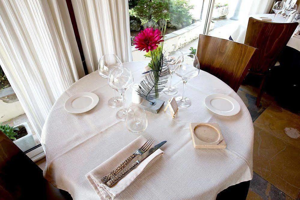 Hotel-Restaurant "La Gremelle" Ladoix-Serrigny Exterior foto